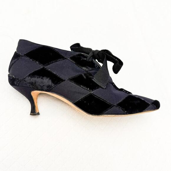 Manolo Blahnik Black Checkered Pattern Pointy Toe Booties Shoes Size 37.5 Italy - Picture 6 of 7